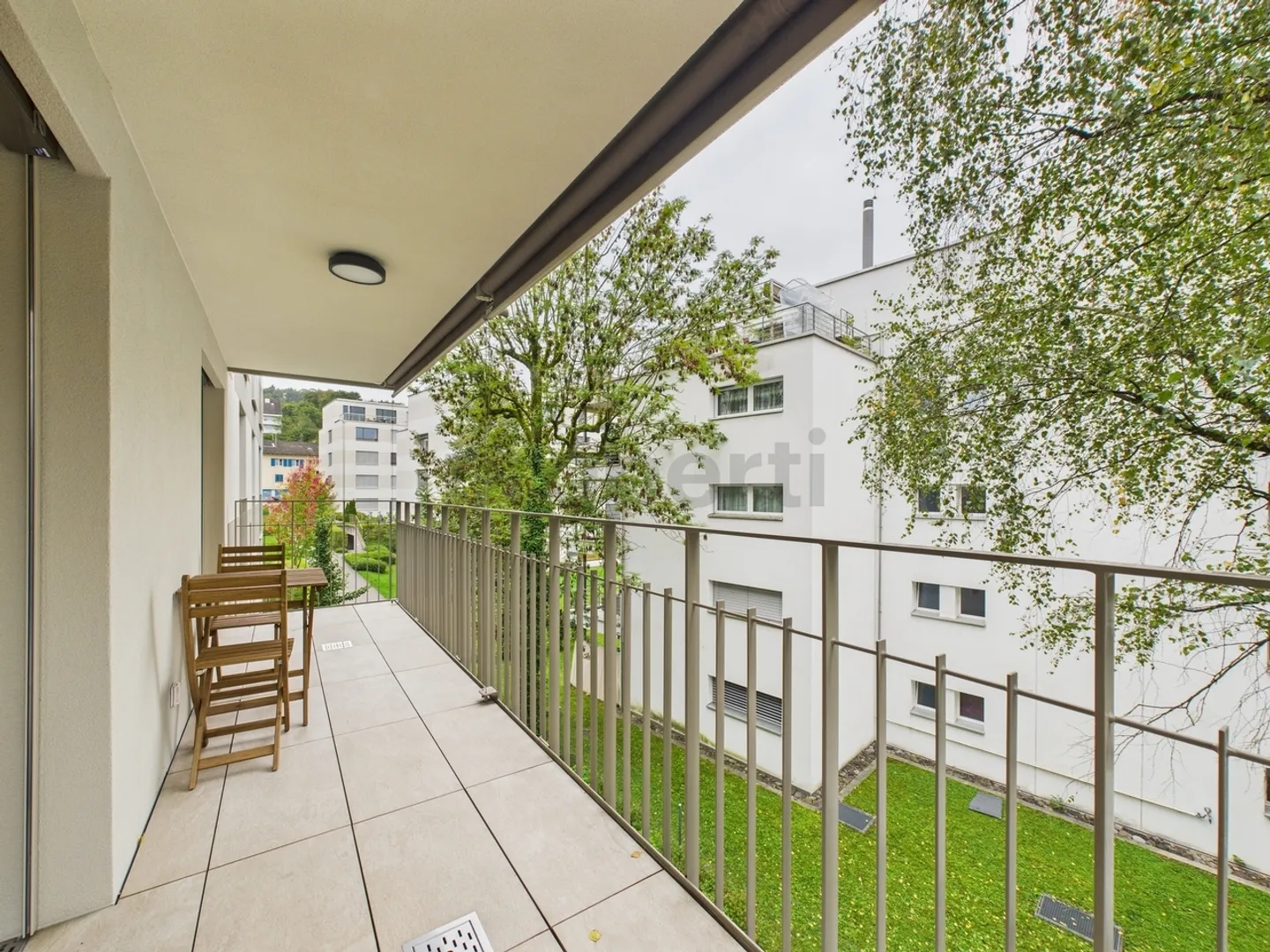 Moderne 2.5-Zimmer-Wohnung mit Balkon im Herzen von Zürich - Foto 6 von 7