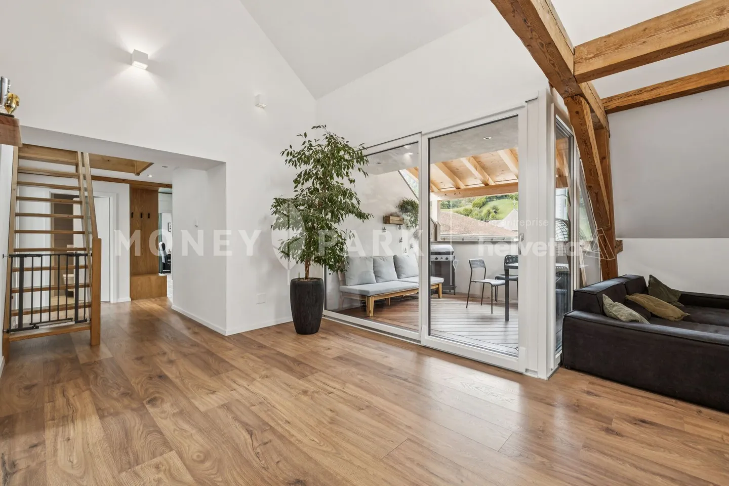 Magnifico appartamento di 5,5 stanze in soffitta - Foto 2 di 13