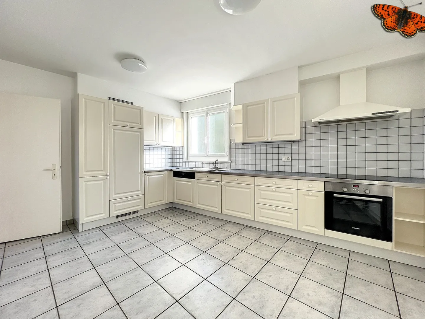 Luminoso appartamento di 4½ locali con giardino d'inverno e una superficie abitabile totale di 128 m²! - Foto 8 di 20