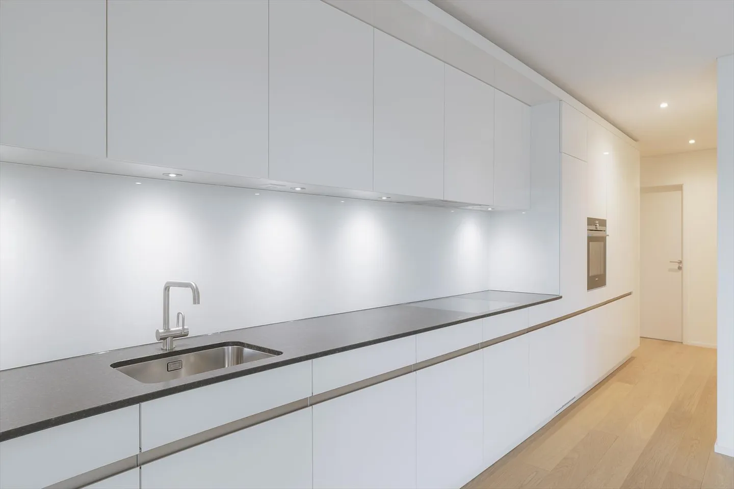 RENT WITHOUT DEPOSIT - Living close to nature in Waldpark - Hagendorn - Photo 3 of 5