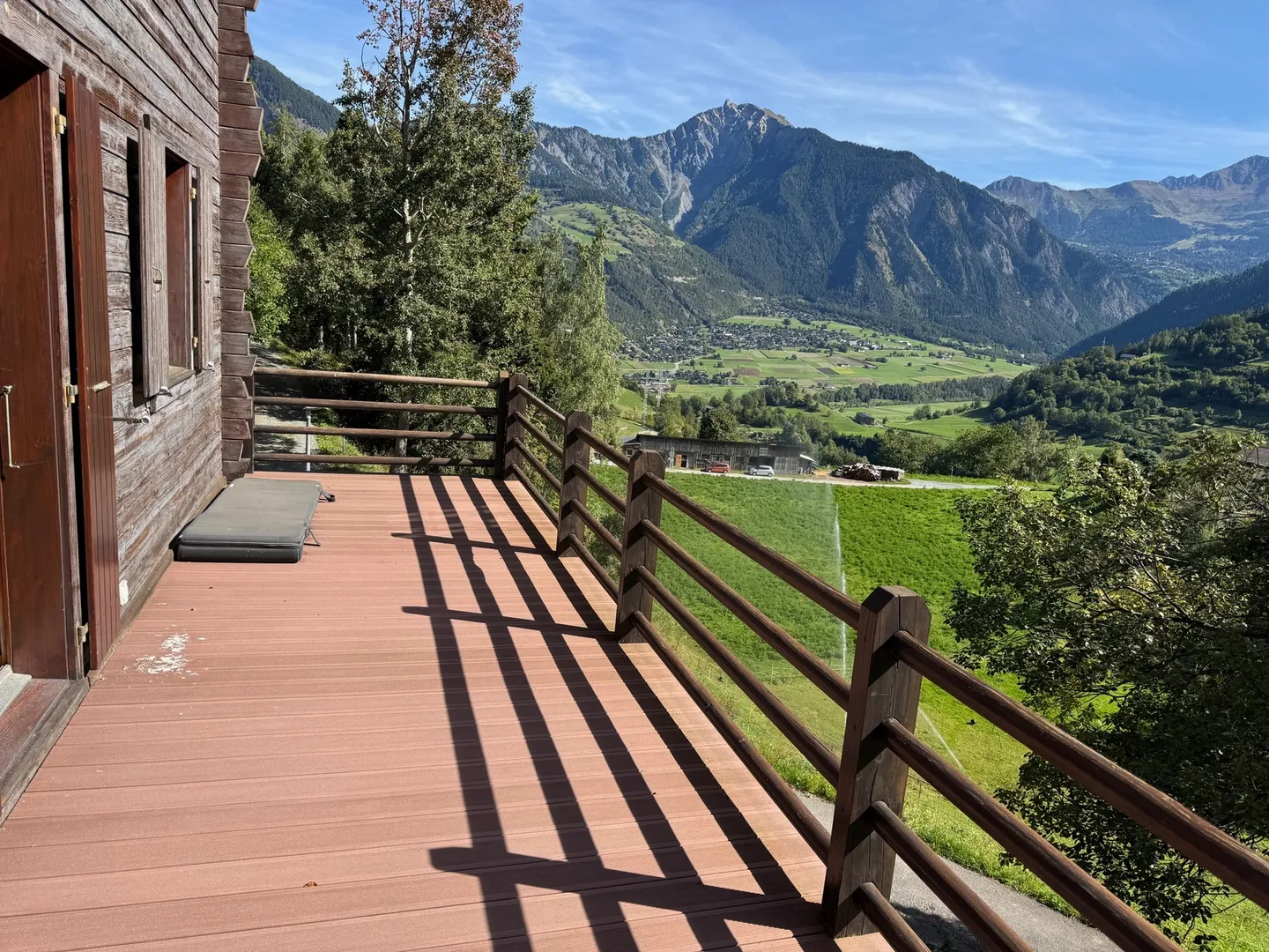 Chalet mit atemberaubender Aussicht - Foto 2 von 13