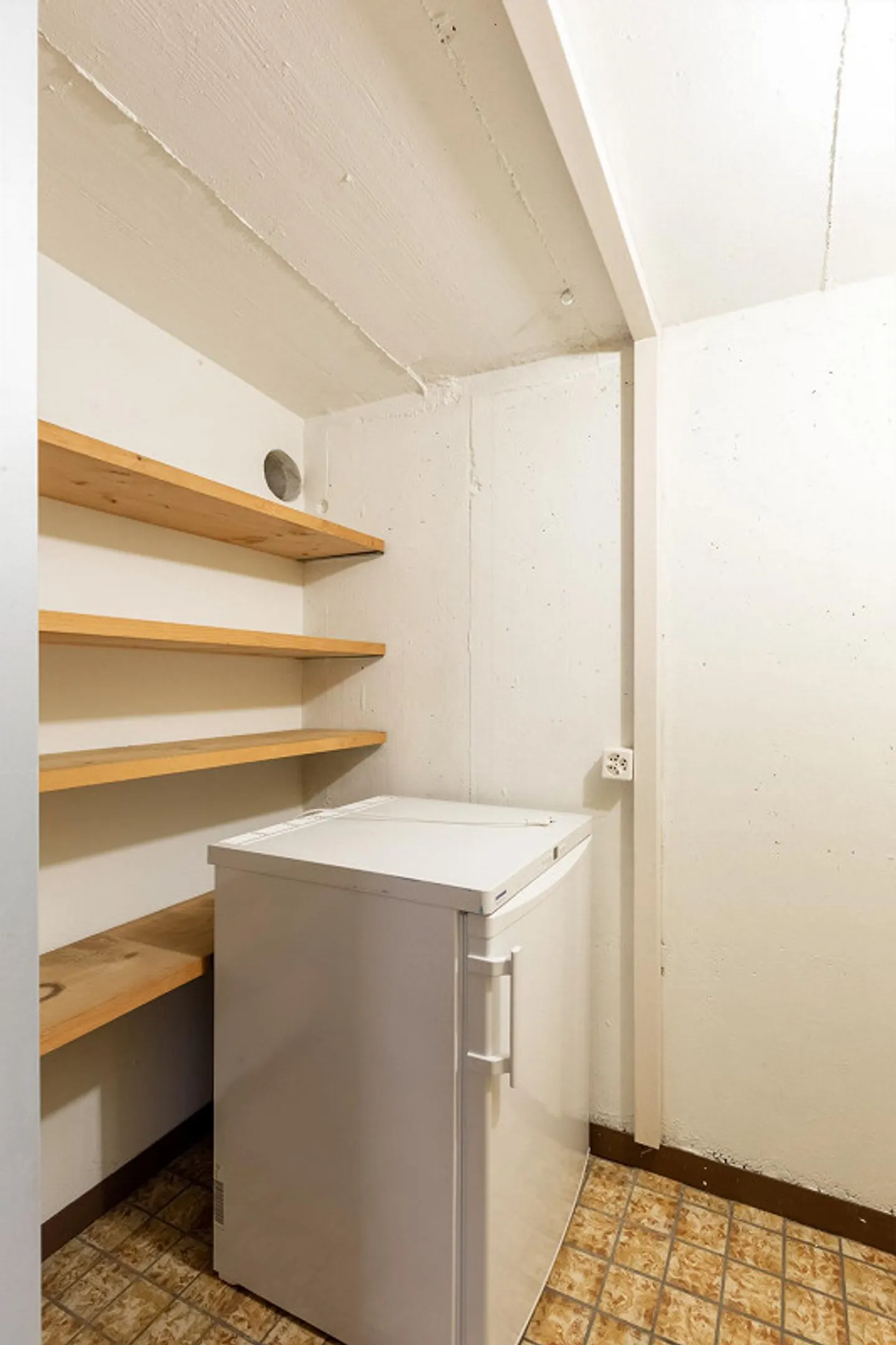 Quota di affitto EFH autonoma in una zona residenziale tranquilla con prova NWW - Foto 25 di 28