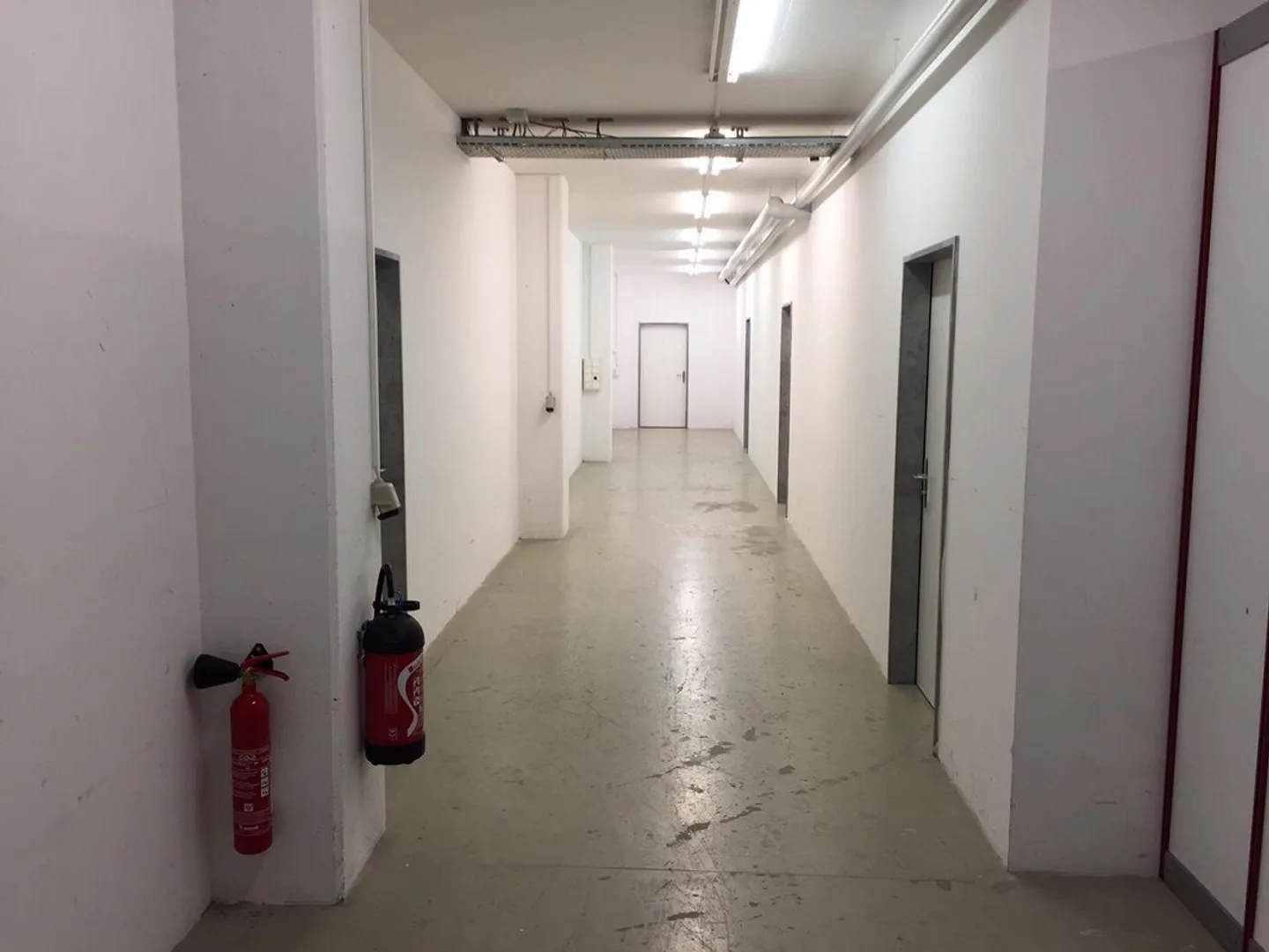Stockage/Archivage à Sihlbrugg - Photo 2 sur 4