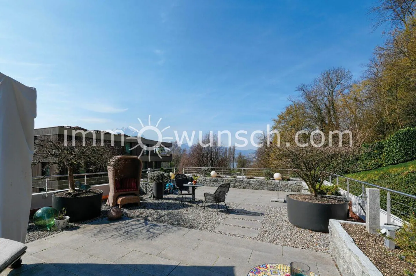 3 ½ Zi. Wohnung mit 100m² Terrasse & Wintergarten, sowie Parkplatz ... - Photo 2 of 11
