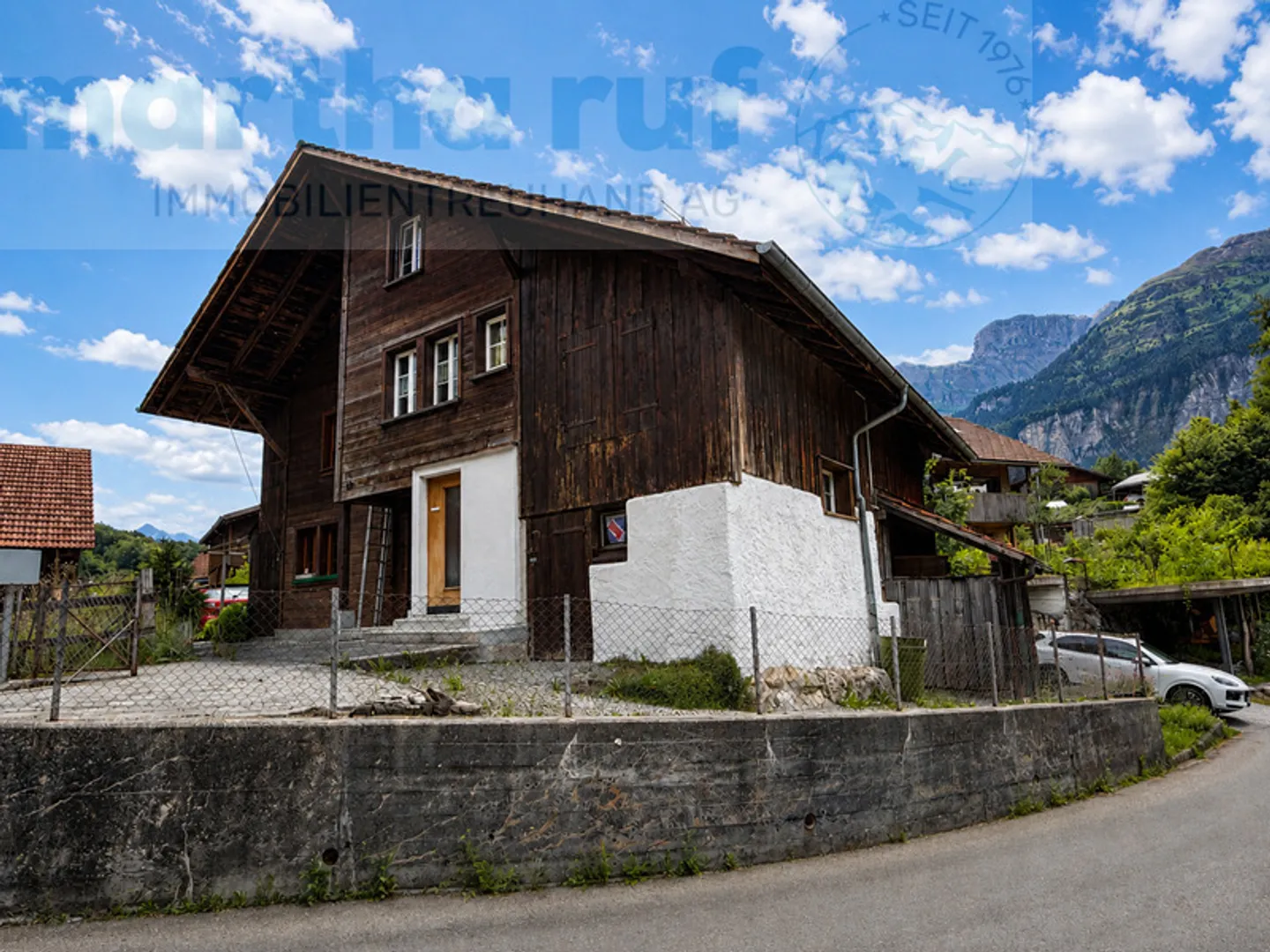 Traditional, cultivated single-family holiday home with alpine charm - Photo 2 of 17