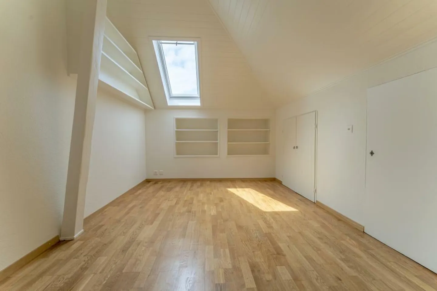 PROPRIÉTÉ MAGNIFIQUE PRÈS DE LAUSANNE - Photo 11 sur 13