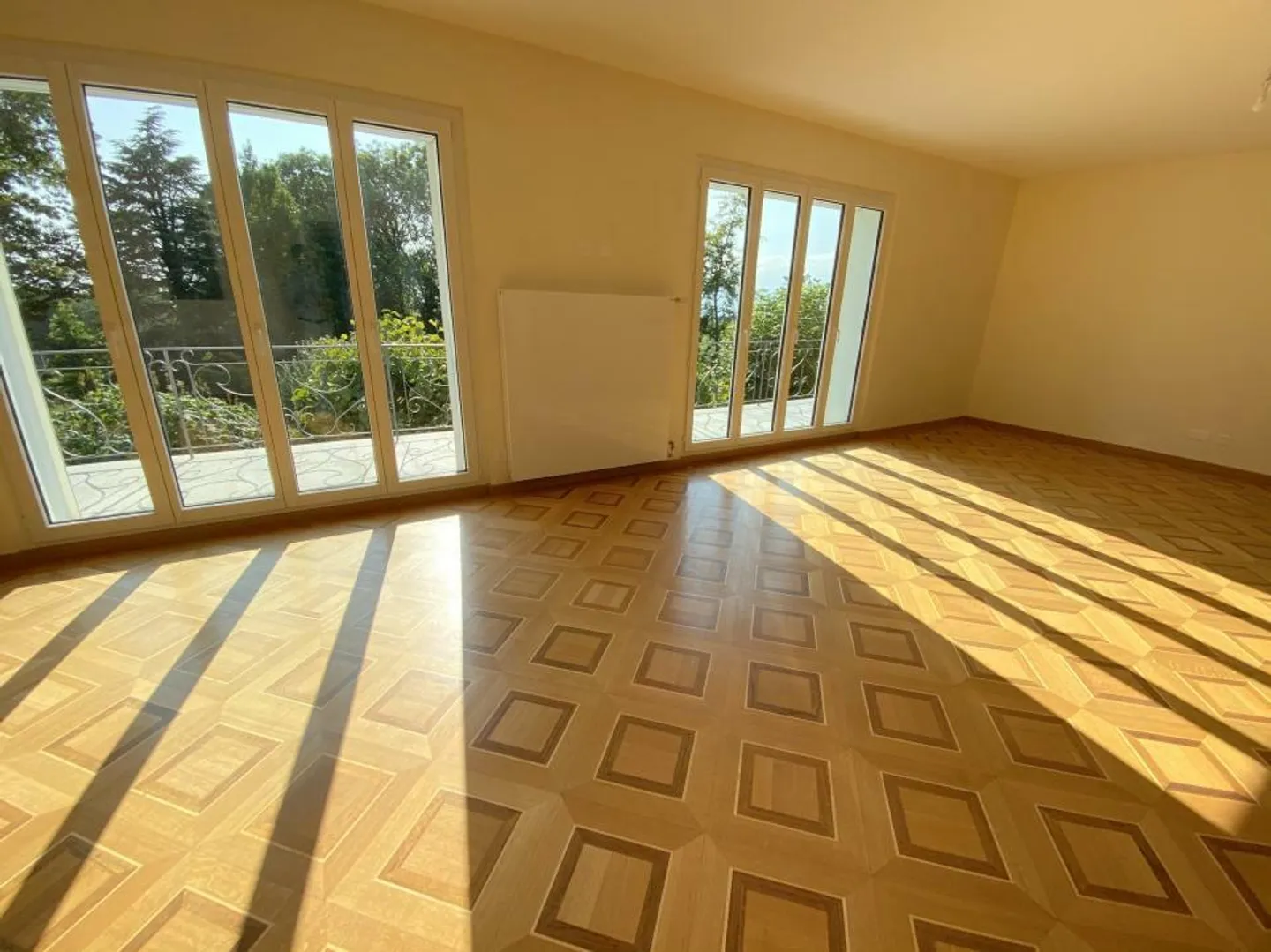 PROPRIÉTÉ MAGNIFIQUE PRÈS DE LAUSANNE - Photo 12 sur 13