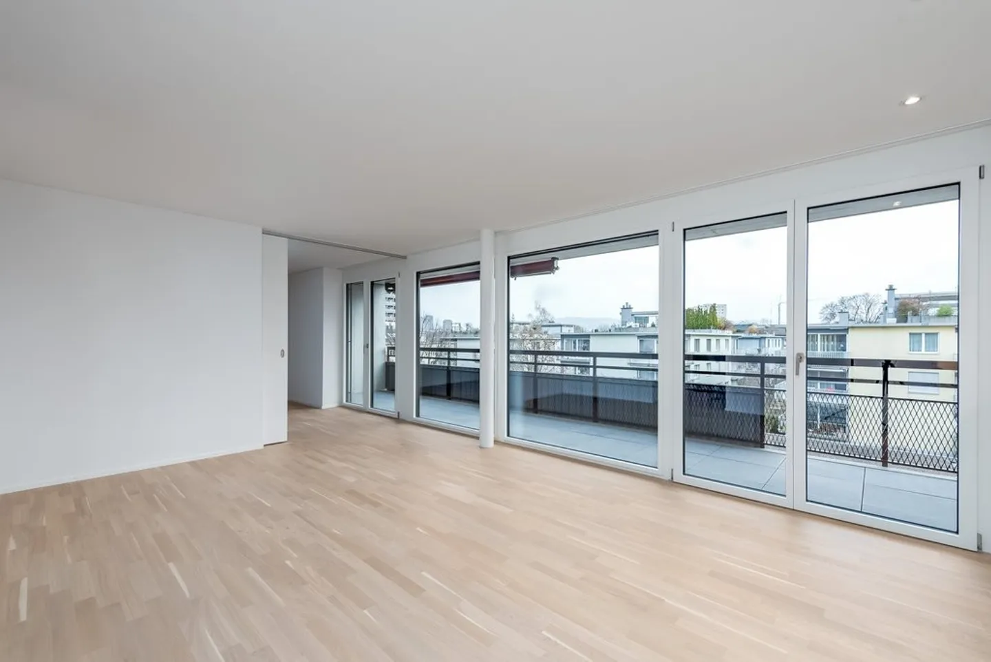 Moderne Wohnung in Zürich Albisrieden - Foto 3 von 8