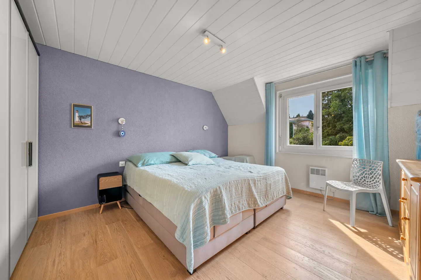 BRIGHT FAMILY HOUSE IN ECHANDENS - Photo 6 of 8