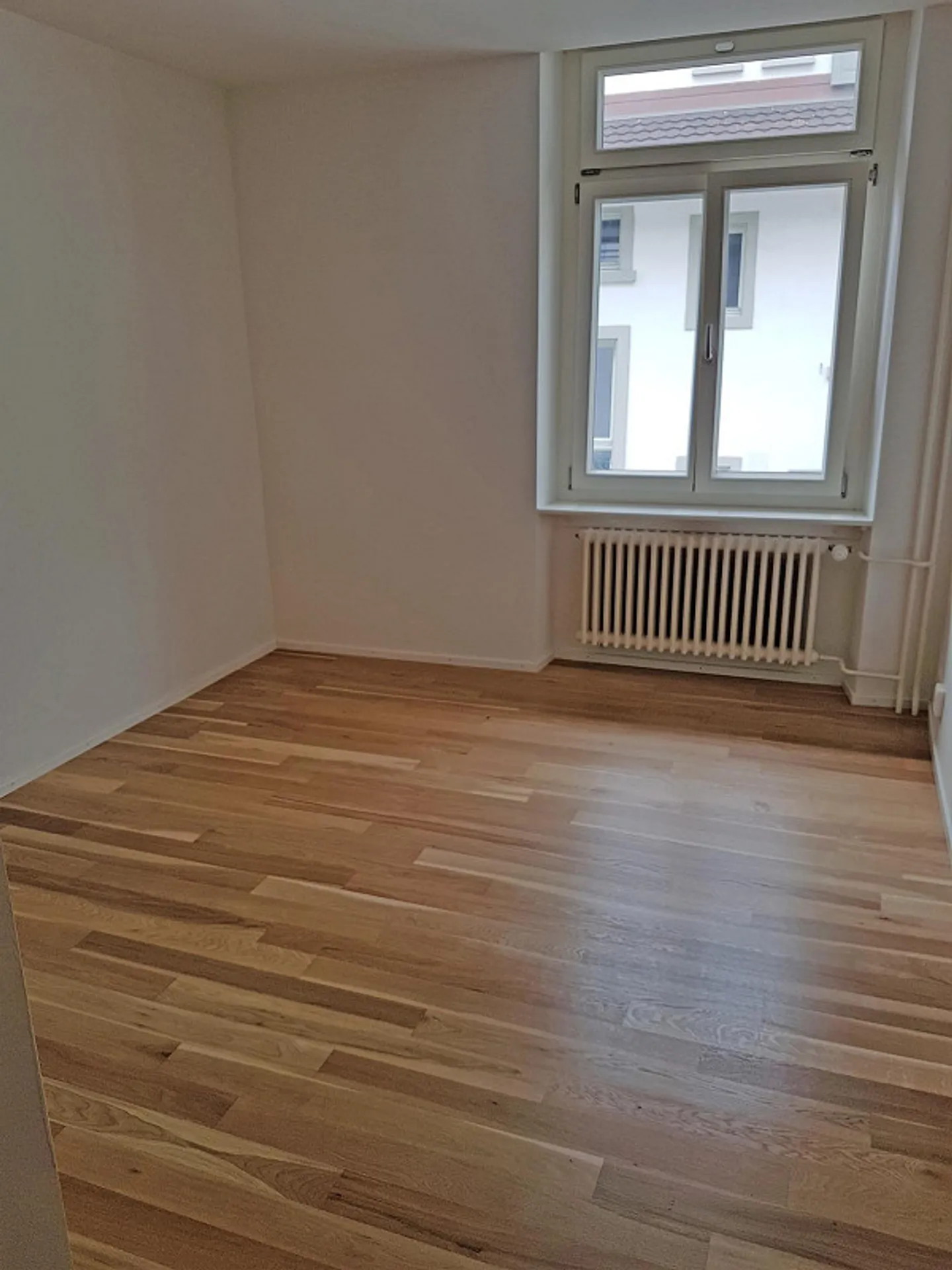 Appartement 1 pièce / Proche de la gare / Idéal pour les célibataires, les navetteurs, les étudiants ! - Photo 3 sur 5