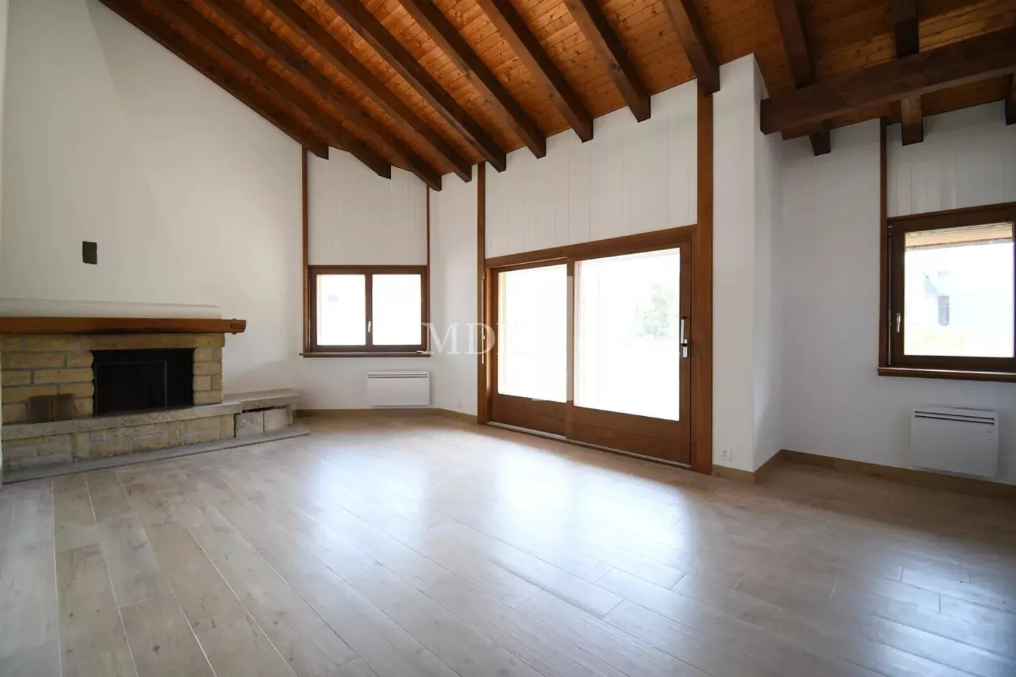 Incantevole Appartamento Mansardato a Monthey - Foto 1 di 13