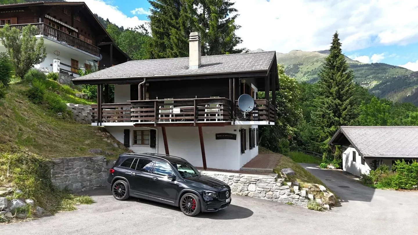 Ferienparadies mit Alpenflair – Chalet nahe Aletscharena - Foto 2 von 21
