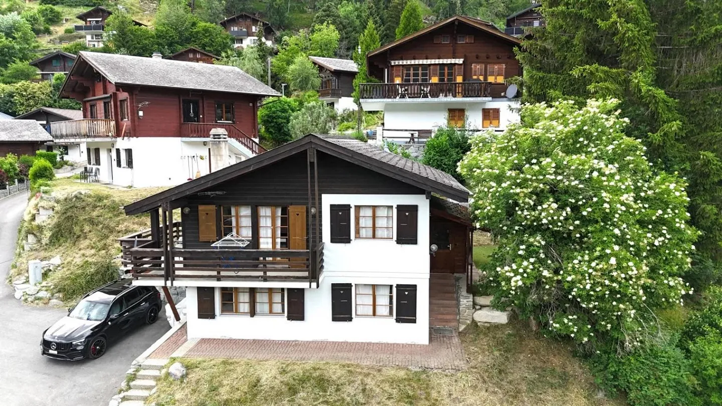 Ferienparadies mit Alpenflair – Chalet nahe Aletscharena - Foto 1 von 21