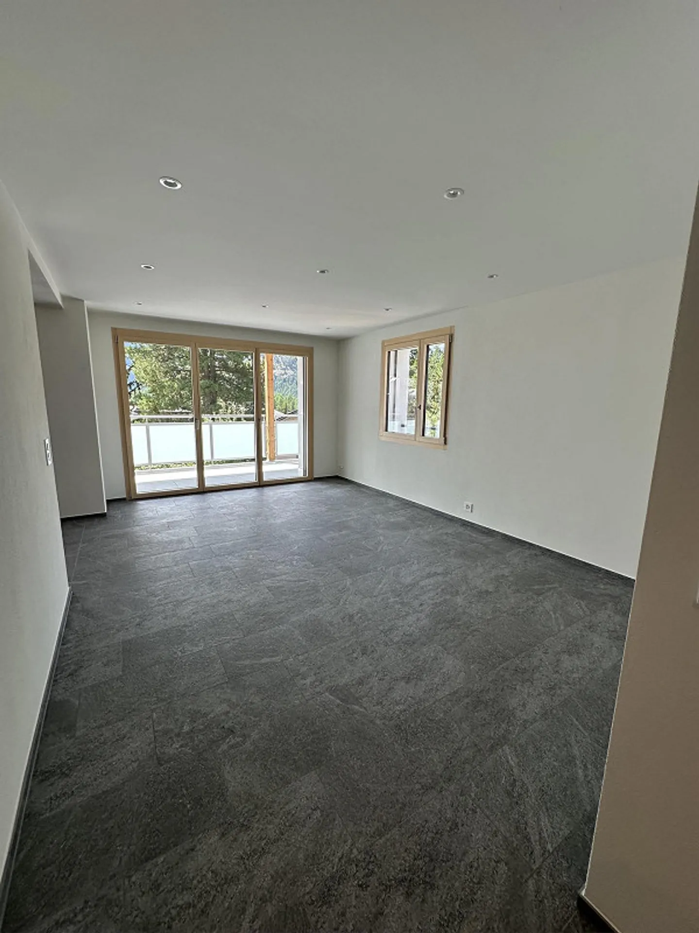 Helle Ferienwohnung in Pontresina - Foto 2 von 8