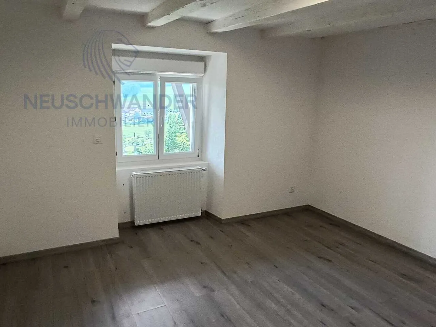 Spacious 3.5 room ground floor apartment in Courtedoux for rent - Photo 4 of 15