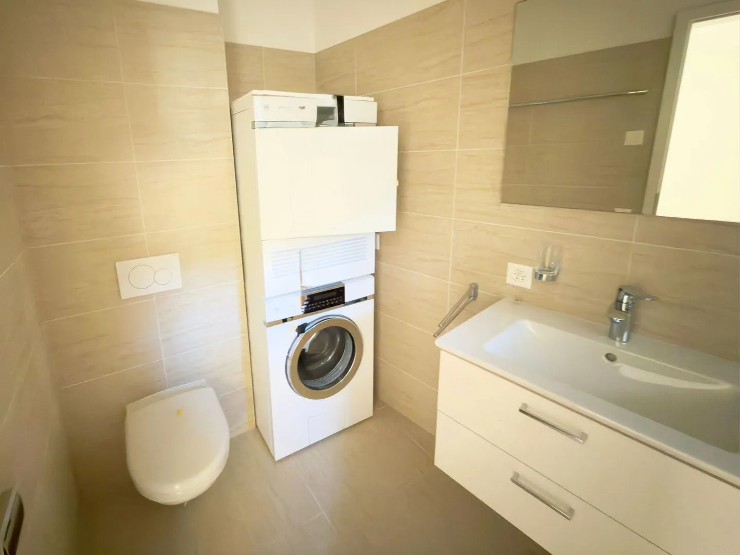 Résidence Gatti : Appartement rénové de 3,5 pièces au 1er étage - Photo 7 sur 8