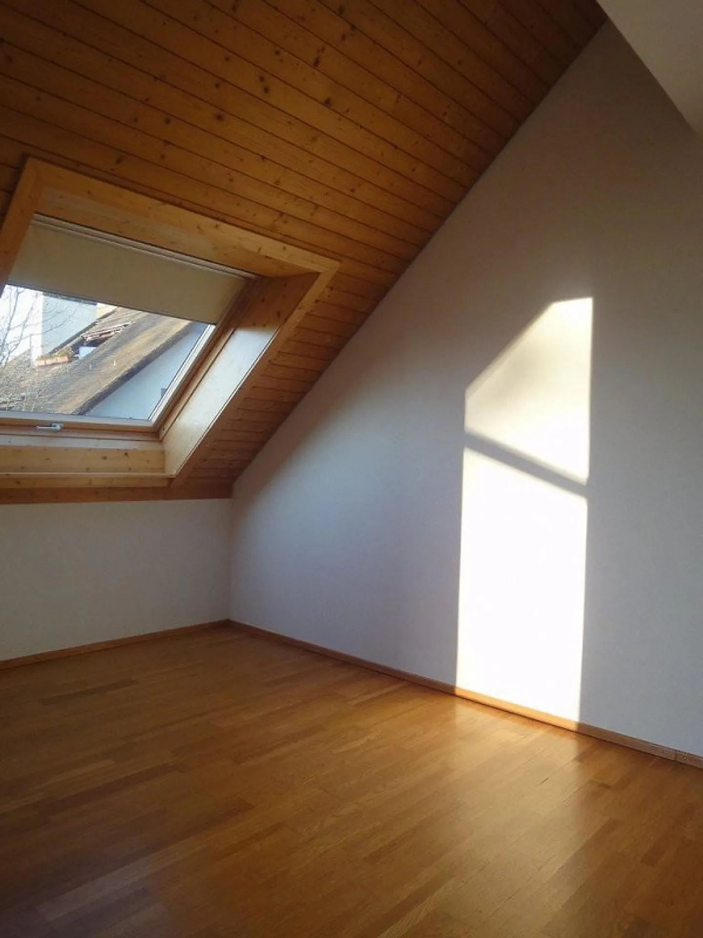 Living in the Green in Zurich-Witikon limited until 31.03.28 - Photo 9 of 12