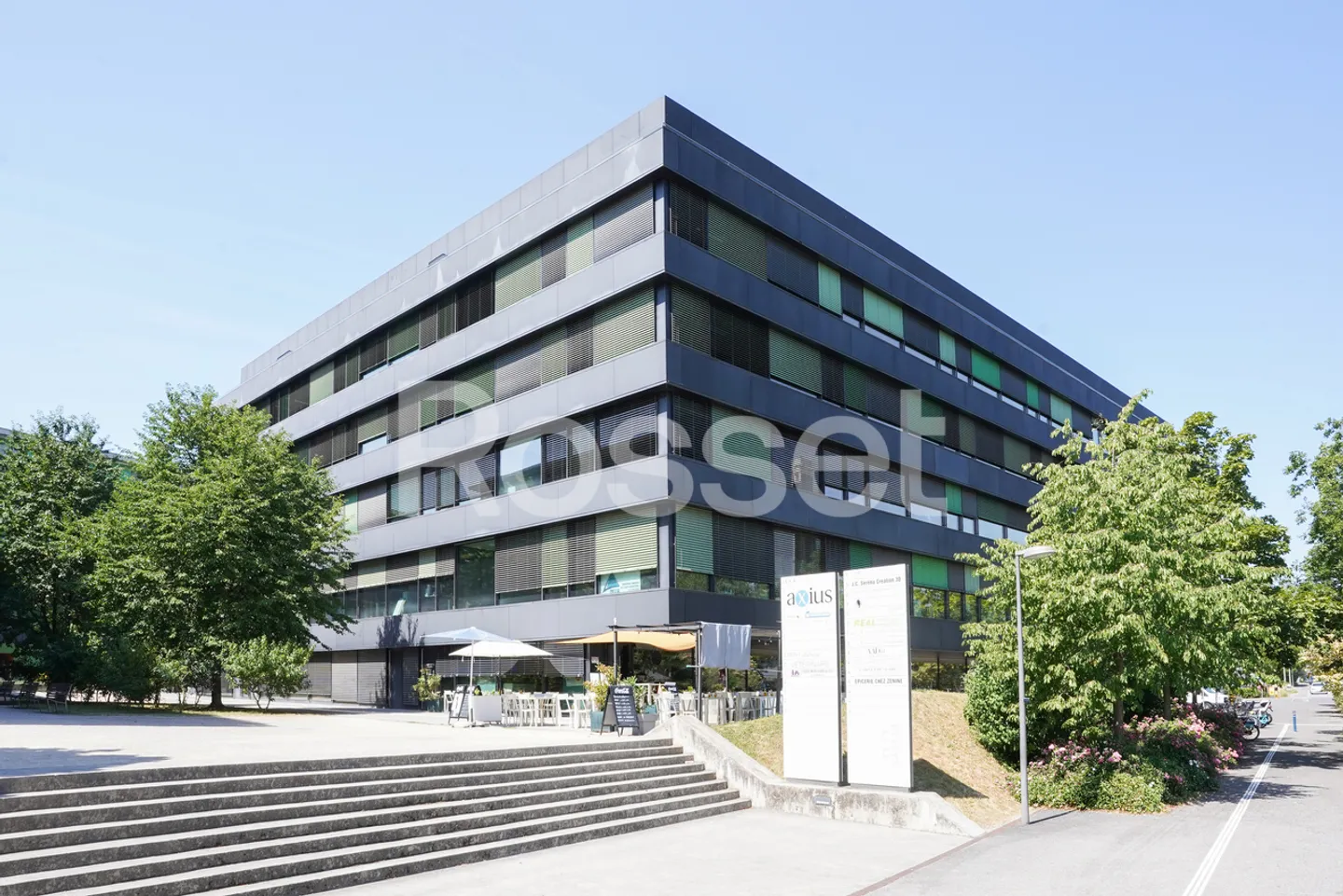 Bureaux modernes avec balcon - Photo 1 sur 8