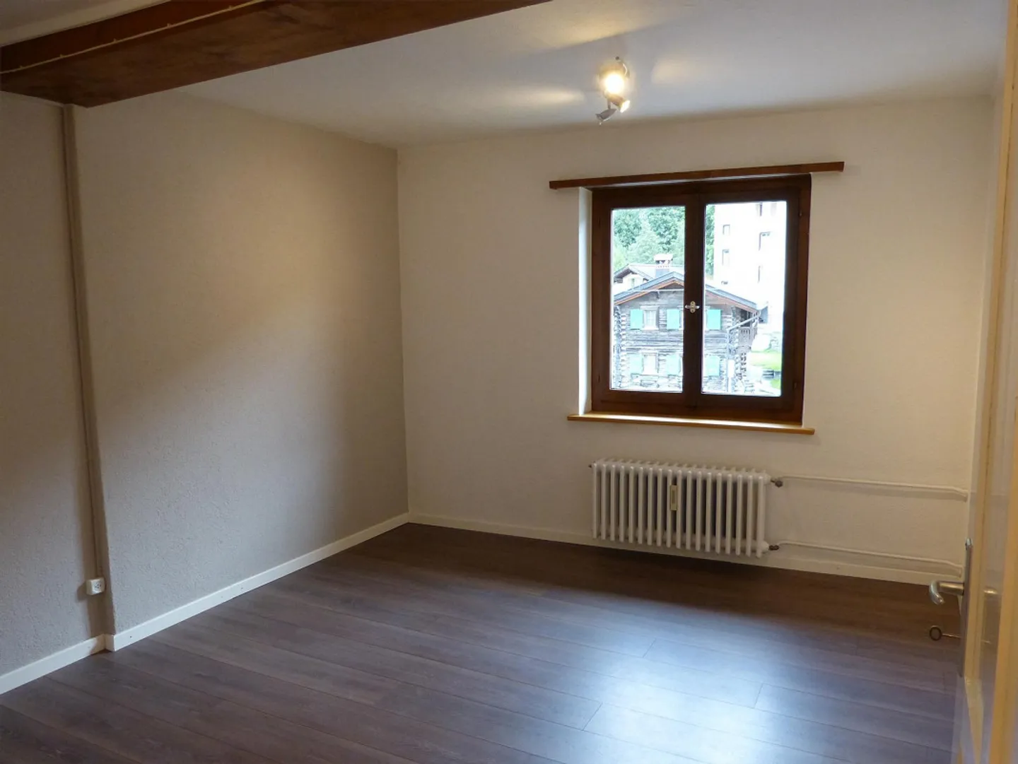 Belle appartement de 5 pièces dans un emplacement ensoleillé - Photo 12 sur 14