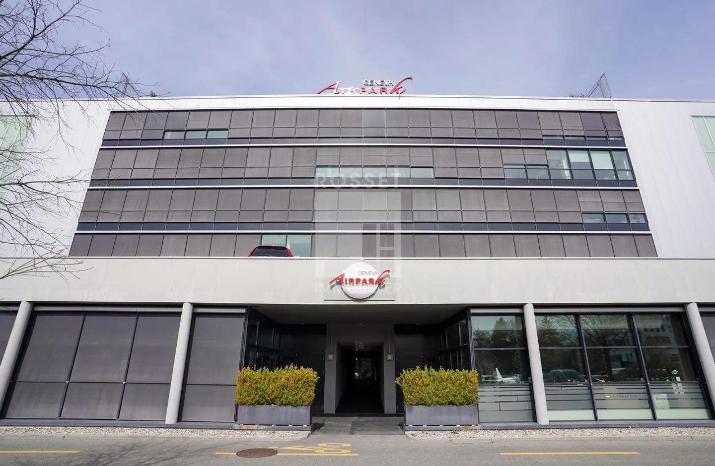Spazio ufficio in affitto - Foto 2 di 16
