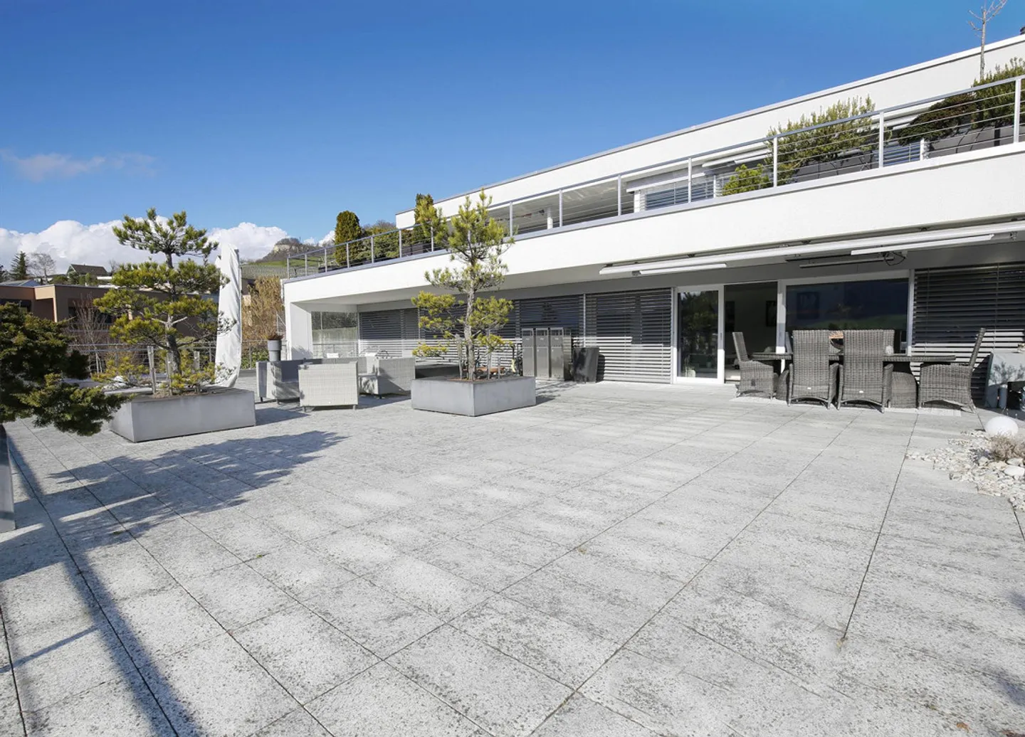 Stilvolle Terrassenwohnung – sensationeller Ausblick, 230qm Terrasse - Foto 3 von 16
