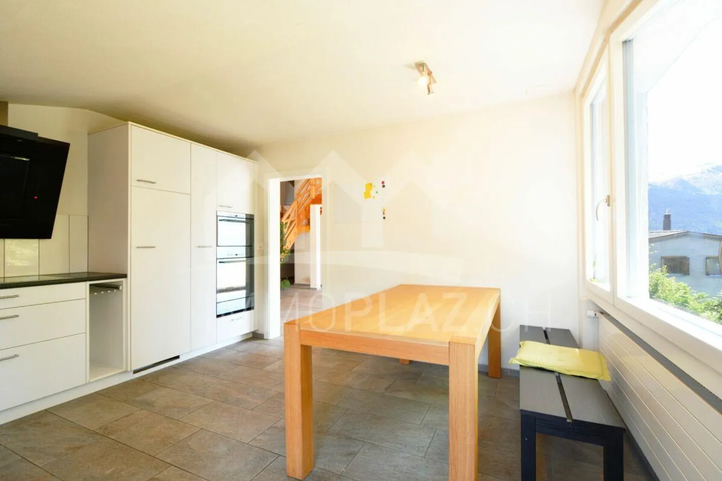 Charmante 4 1/2 Zi.-Dachwohnung mit Galerie und Terrasse - Foto 4 von 9