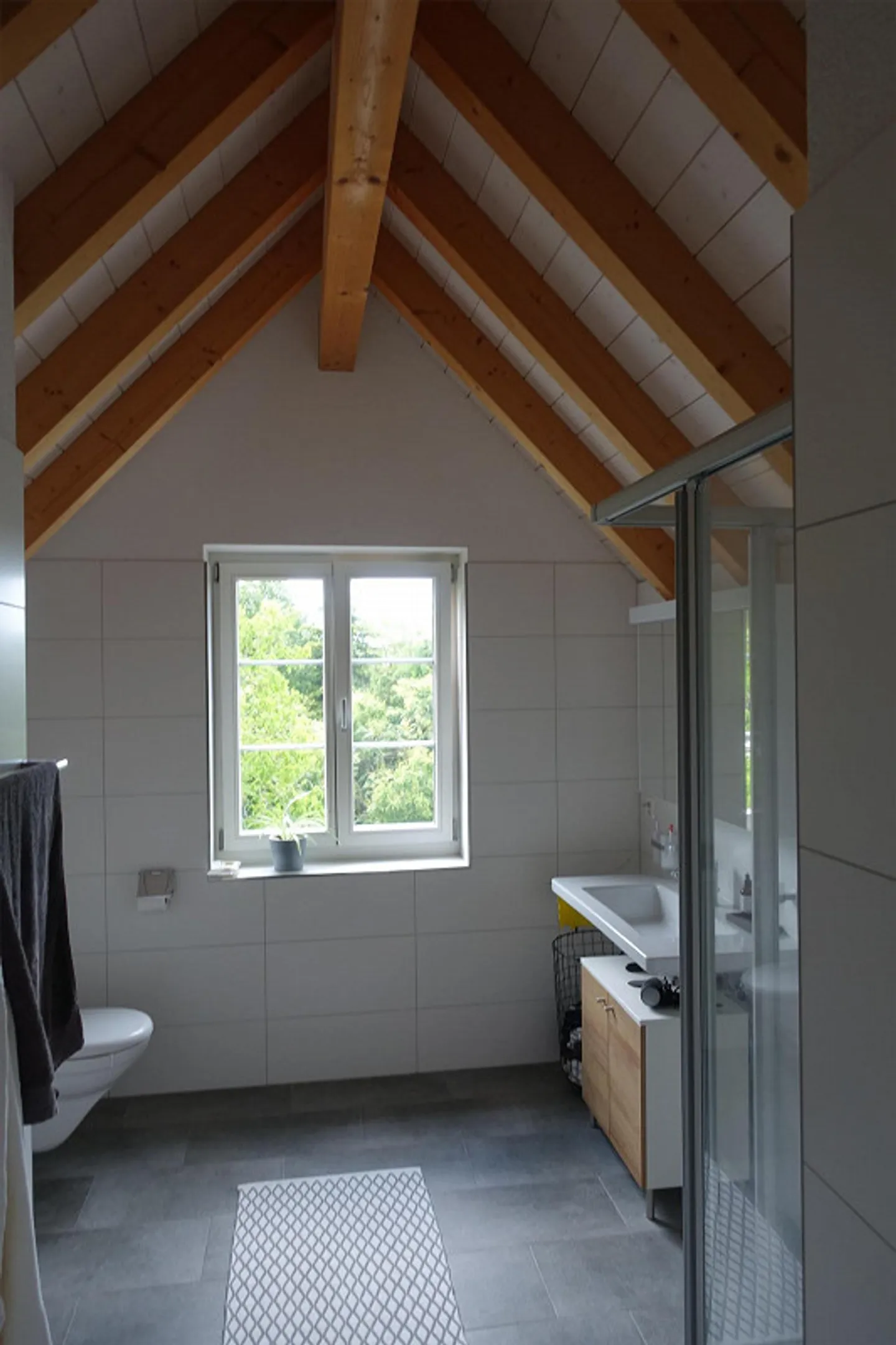 Charming 2.5-room attic apartment in Thal - Photo 4 of 8