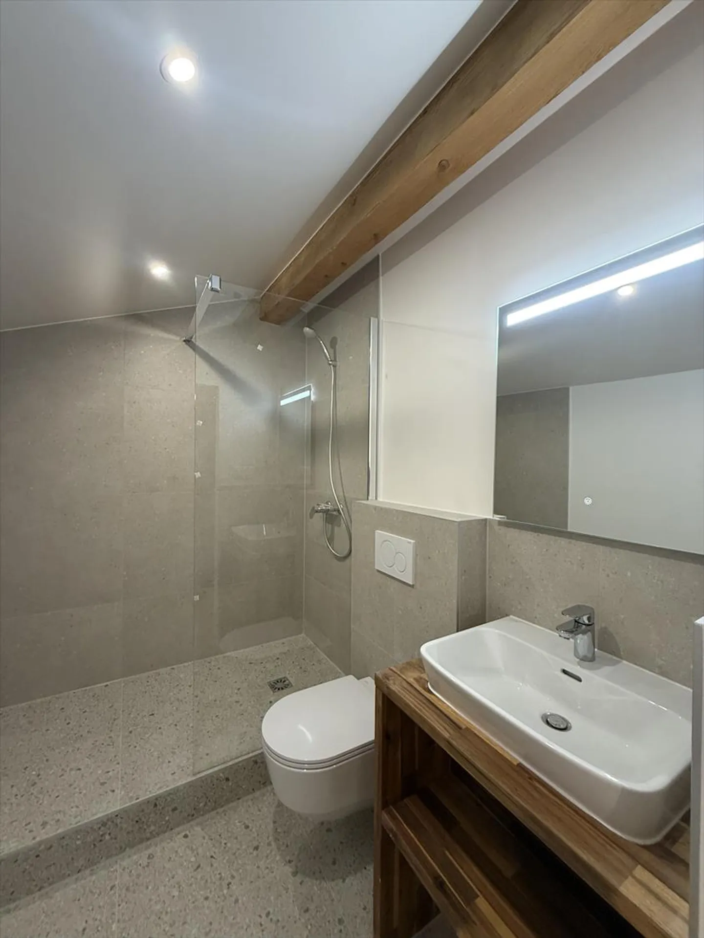 Villa 6.5 rooms - Photo 2 of 3