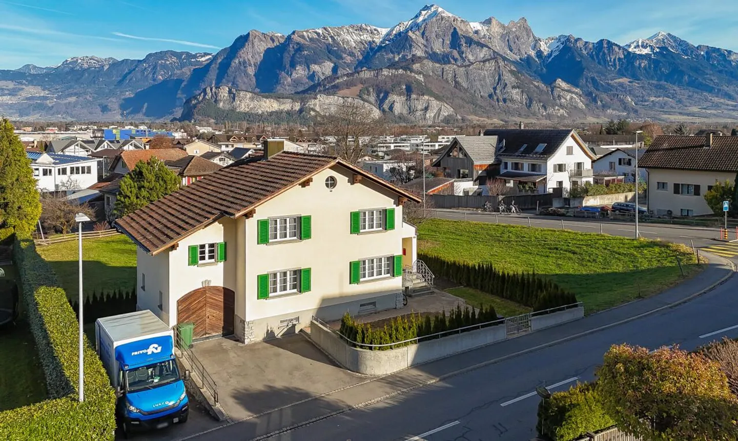 Casa unifamiliare indipendente di 6,5 stanze con giardino a Wangs - Foto 1 di 11