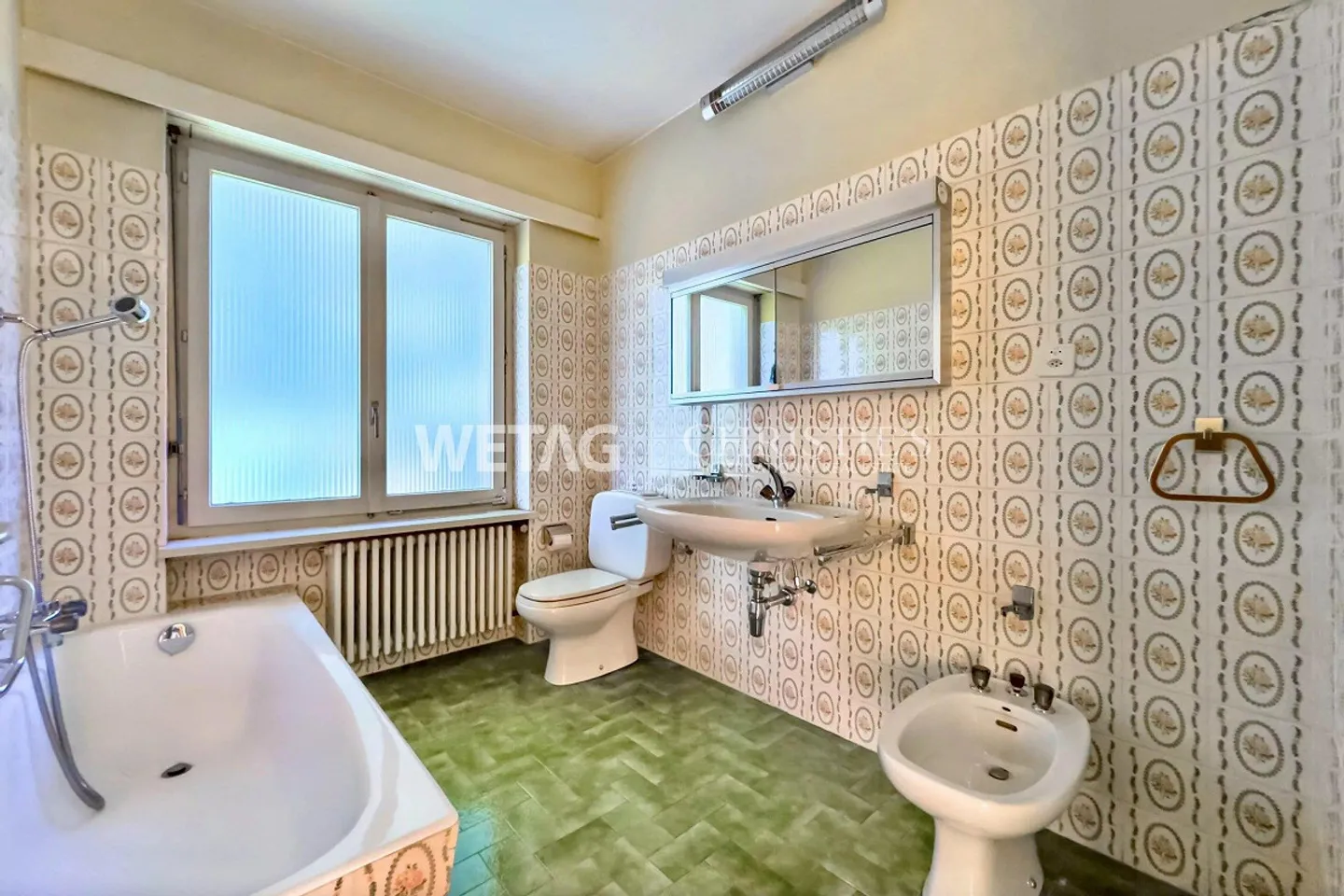 Lugano-Sorengo: Villa for Renovation with Adjacent Building Plot for Sale - Photo 4 of 7