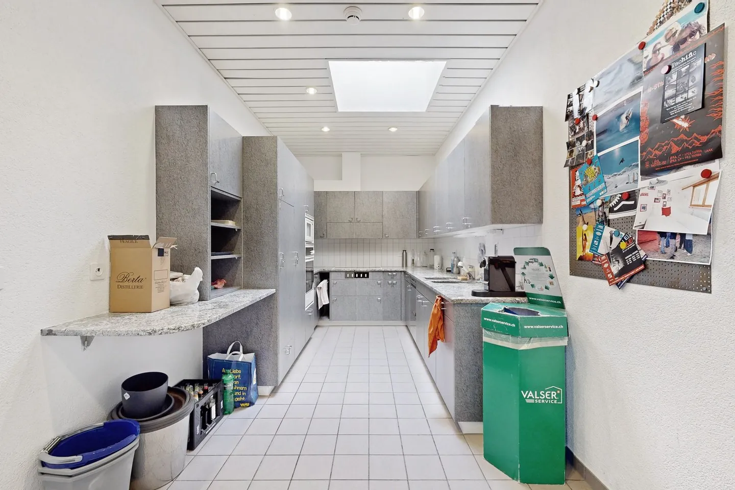 Edificio ad uso misto in affitto - Foto 1 di 9