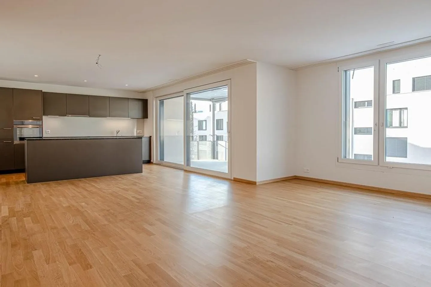 Here begins your dream home - Photo 2 of 12