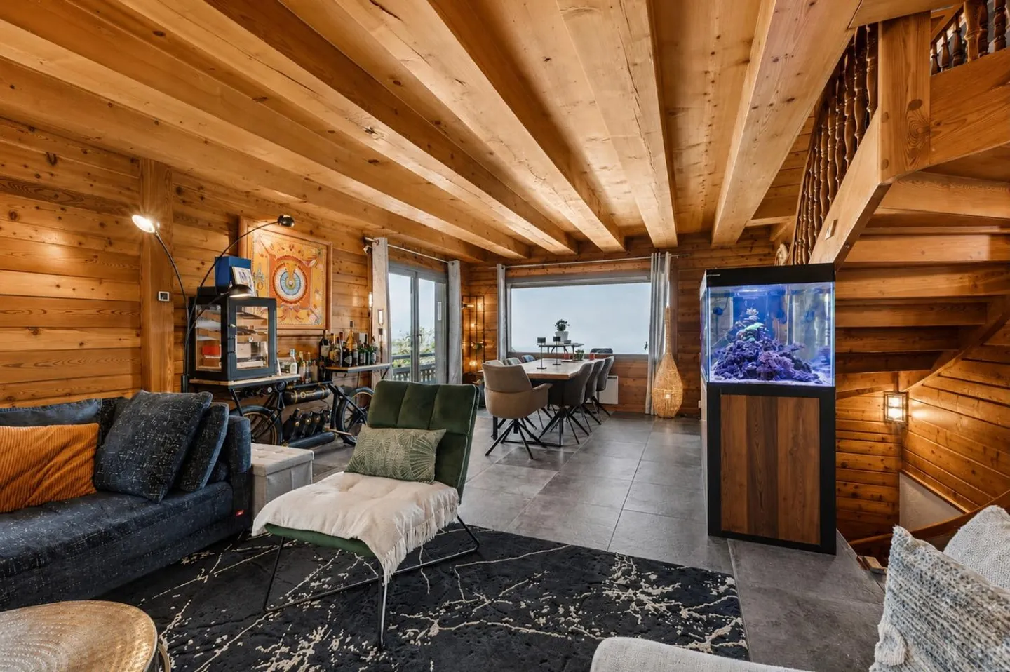 Magnifique chalet rénové avec vue exceptionnelle - Photo 4 sur 13