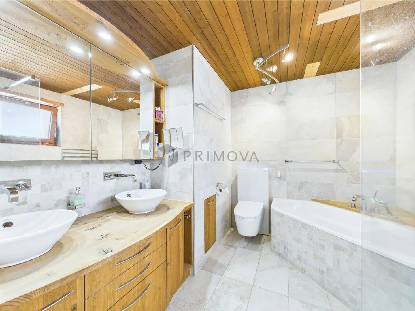 Exklusives Einfamilienhaus mit Pool, Pergola und idyllischem Garten - Foto 10 von 13