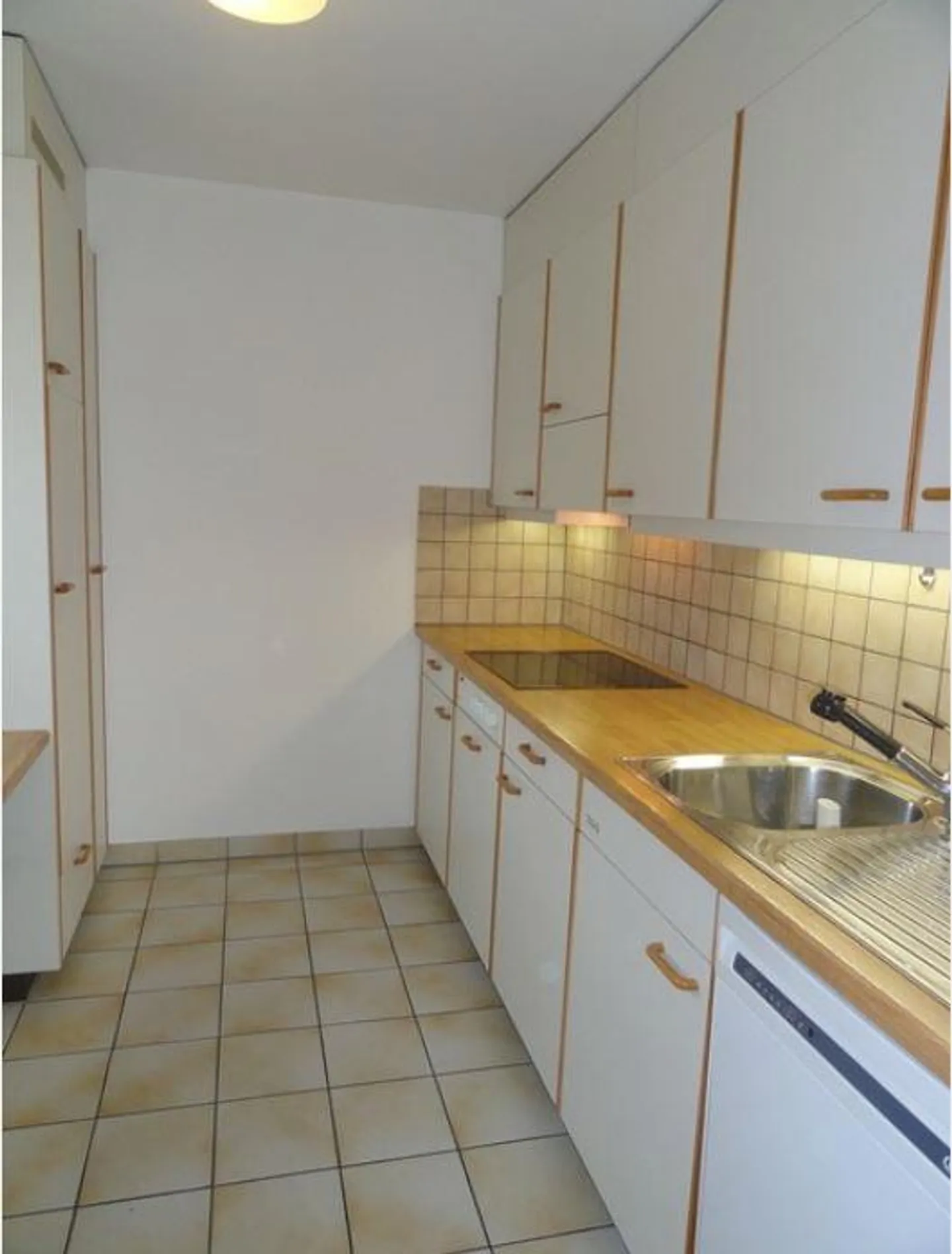 Appartamento Incantevole con Balcone - Foto 3 di 8