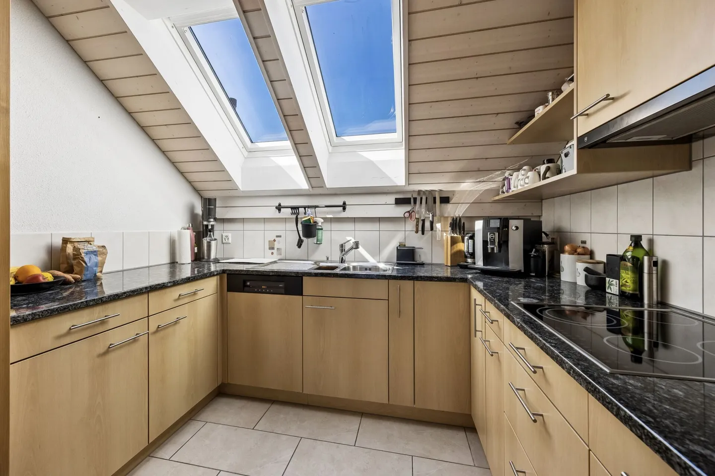 Charming Duplex Apartment in a Central Location Including Parking Space - Photo 3 of 11