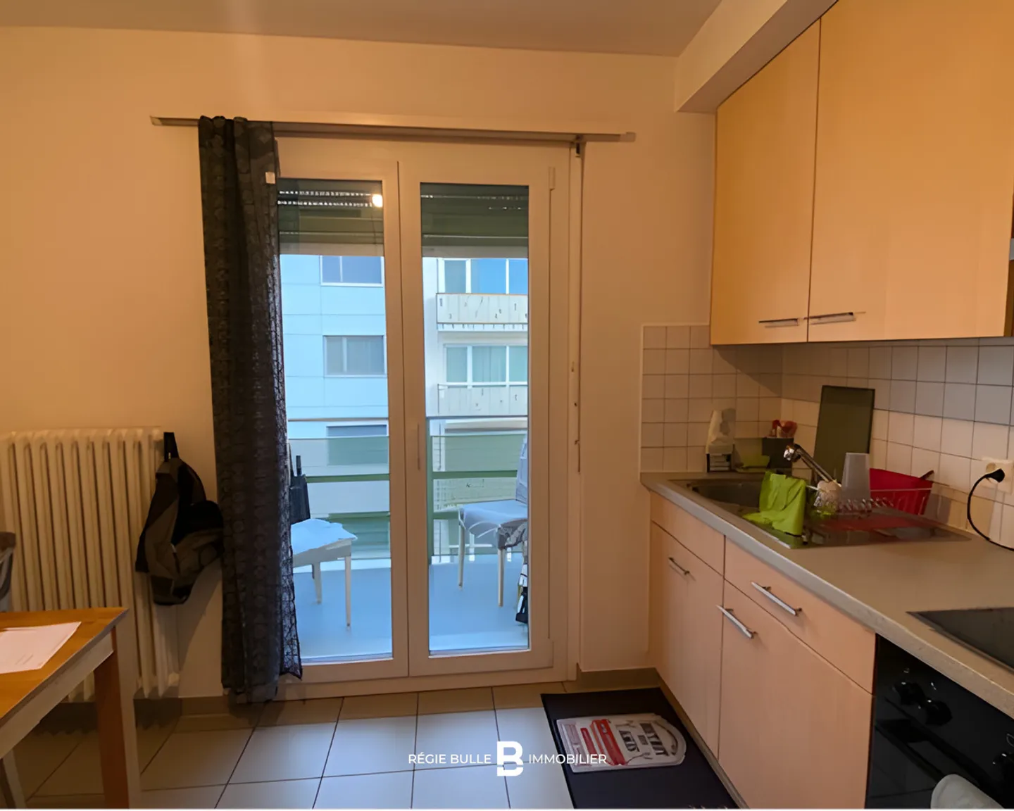 Bulle - Schönes 3,5-Zimmer-Apartment im 3. Stock zu vermieten - Foto 2 von 9