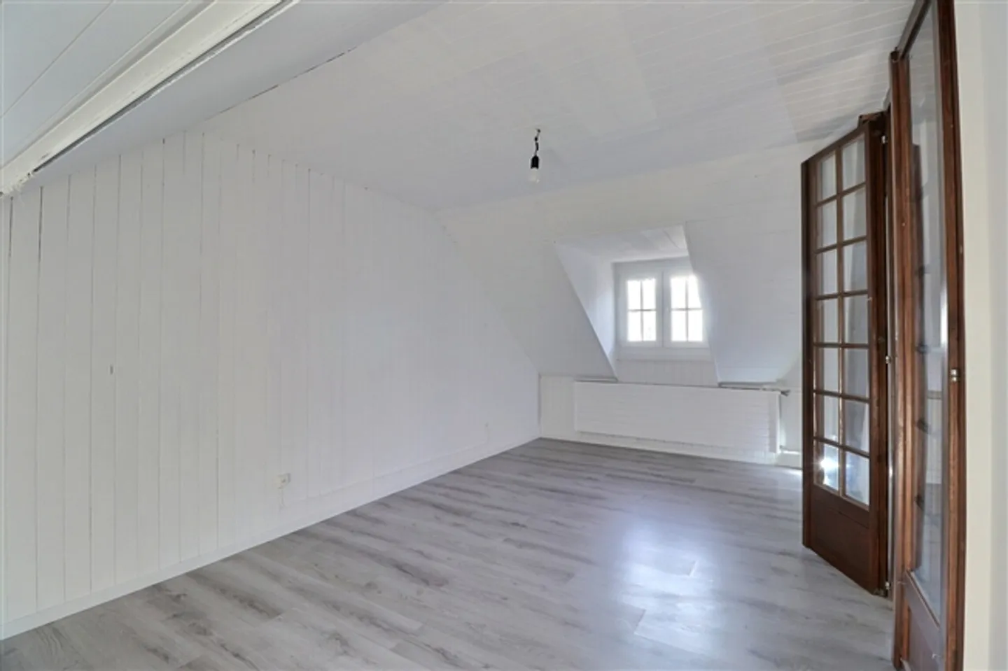 For rent - small house, 3 rooms - Photo 7 of 8