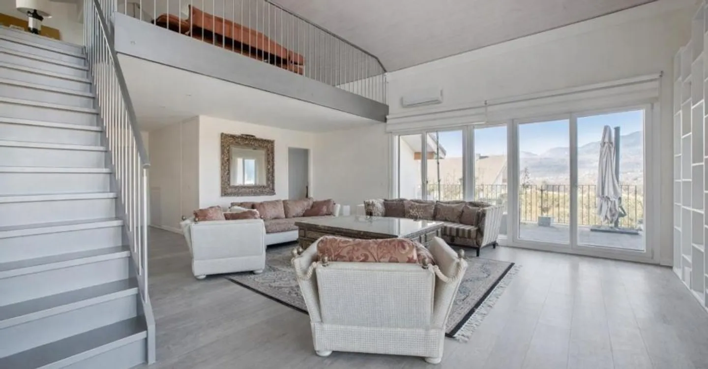 RIDUZIONE DEL PREZZO Duplex 5 locali nel cuore della Terra Santa (VD) - Foto 3 di 10