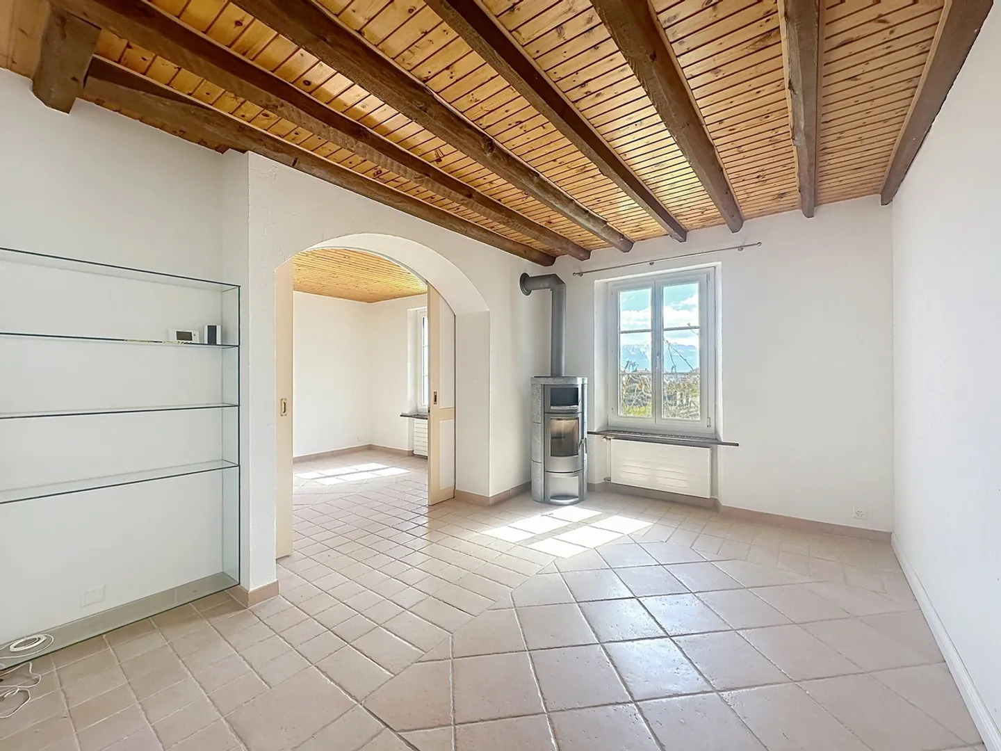 Beautiful apartment with garden and lake view in Lausanne - Photo 4 of 7