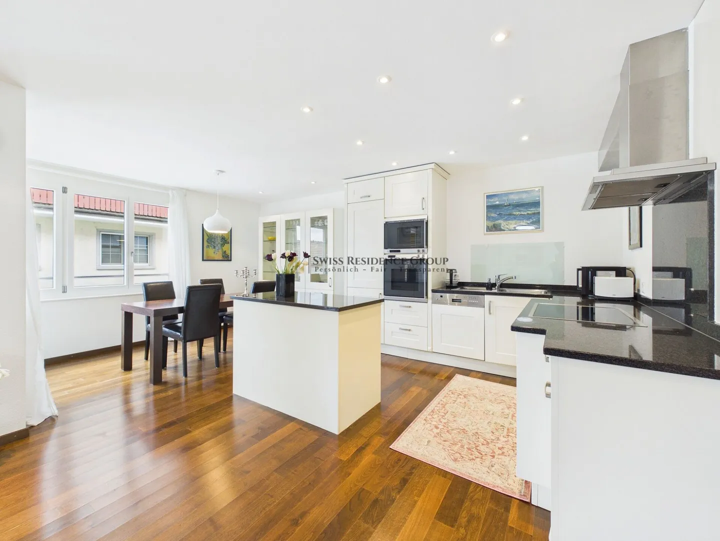 Appartement 3.5 pièces élégamment meublé et lumineux avec un grand confort de vie - Photo 4 sur 18