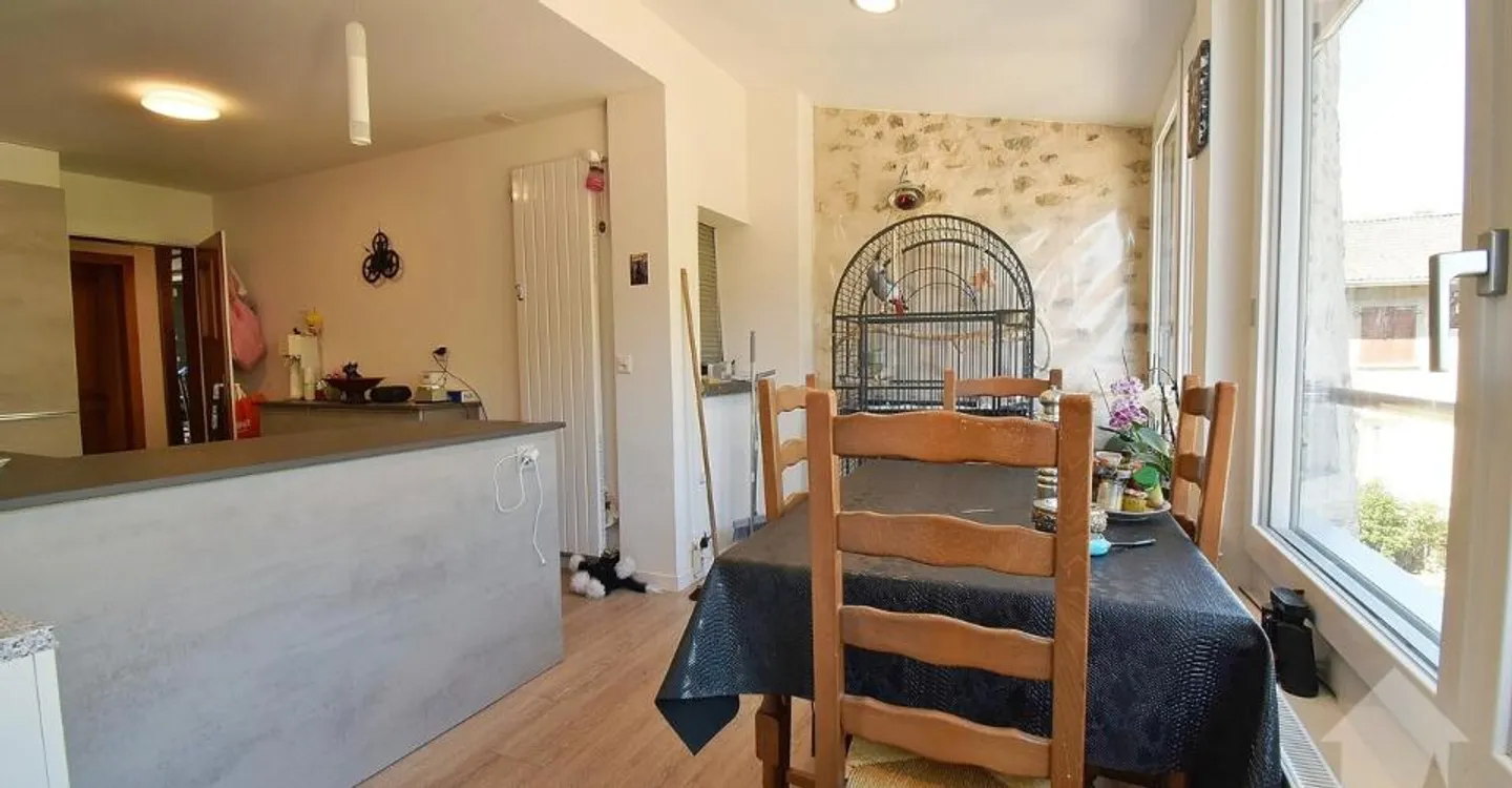 3- oder 4-Wohnungseigentumswohnung mit Scheune und Garage inbegriffen! - Foto 4 von 12