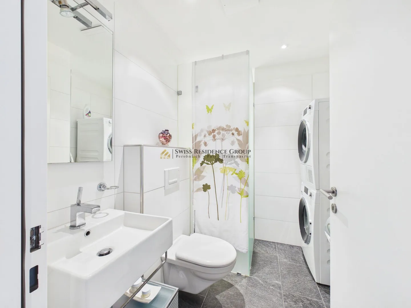 Appartement 3.5 pièces élégamment meublé et lumineux avec un grand confort de vie - Photo 13 sur 18