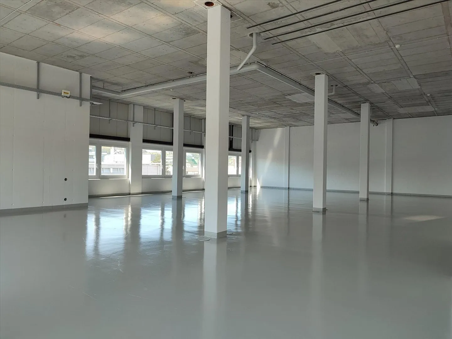 Espace commercial moderne à Winterthur Grüze - Photo 4 sur 6