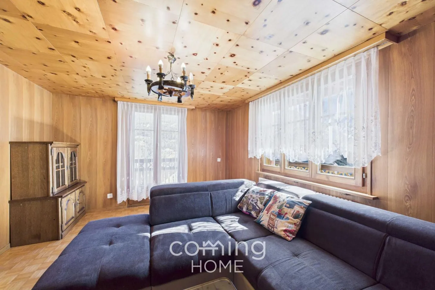 Appartement attrayant de 3,5 pièces dans un chalet valaisan à Embd - Vue sur la montagne et résidence secondaire - Photo 4 sur 13