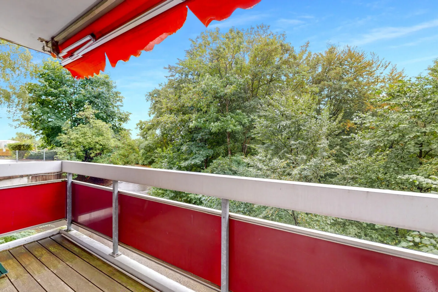Appartamento ristrutturato di 4,5 locali con balcone e vista! - Foto 1 di 11