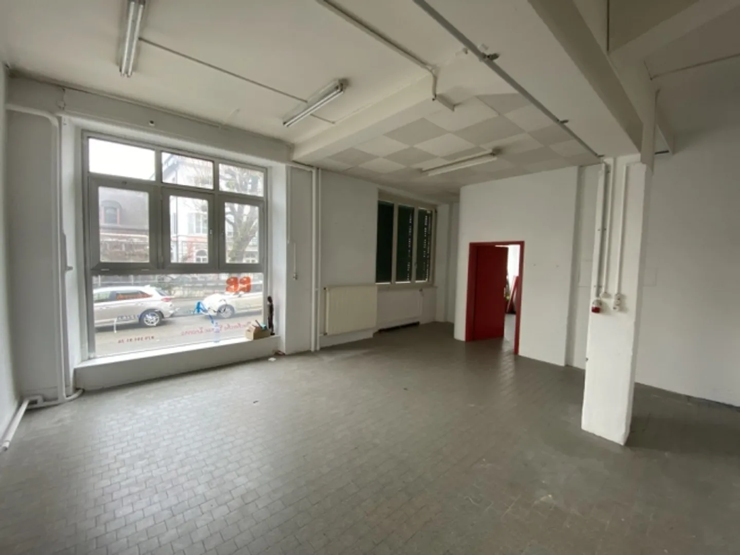 „Spazio commerciale al piano terra di 200 m2 in affitto.“ - Foto 8 di 13