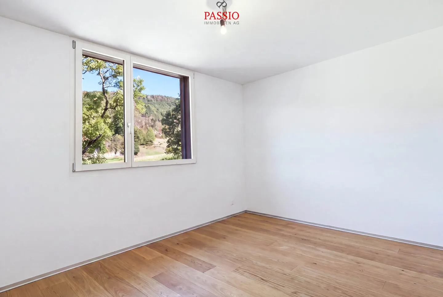 Living above Lake Biel - Attic with 197 m² and breathtaking panorama - Photo 12 of 24