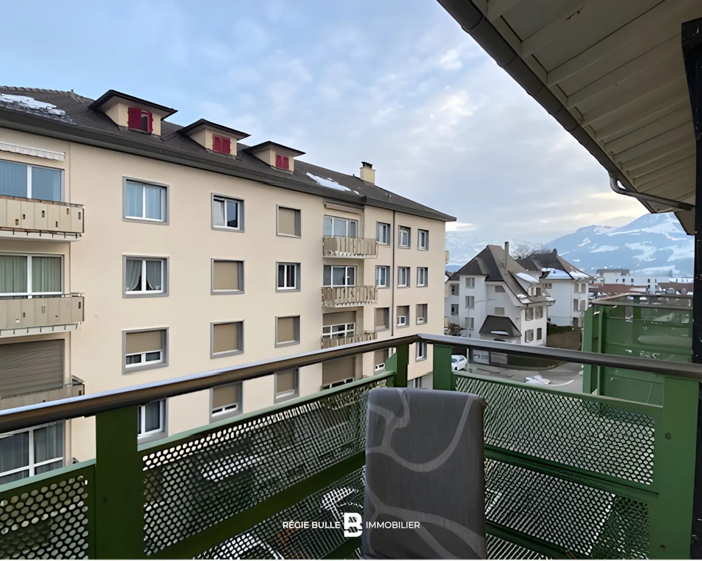 Bulle - Schönes 3,5-Zimmer-Apartment im 3. Stock zu vermieten - Foto 8 von 9