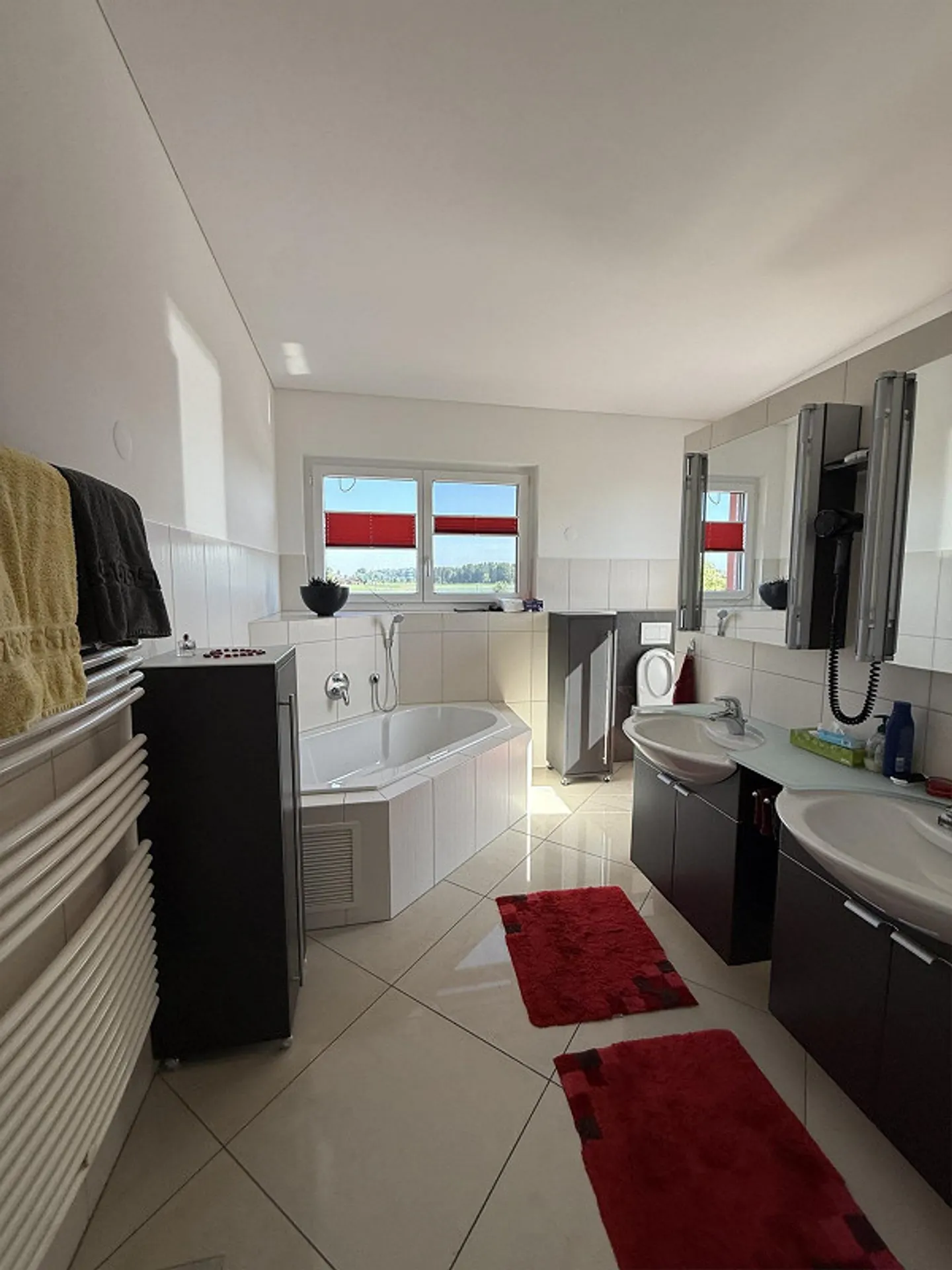 Attic: 4.5 rooms, 145 m² living space, 150 m² roof terrace with jacuzzi - Photo 25 of 26